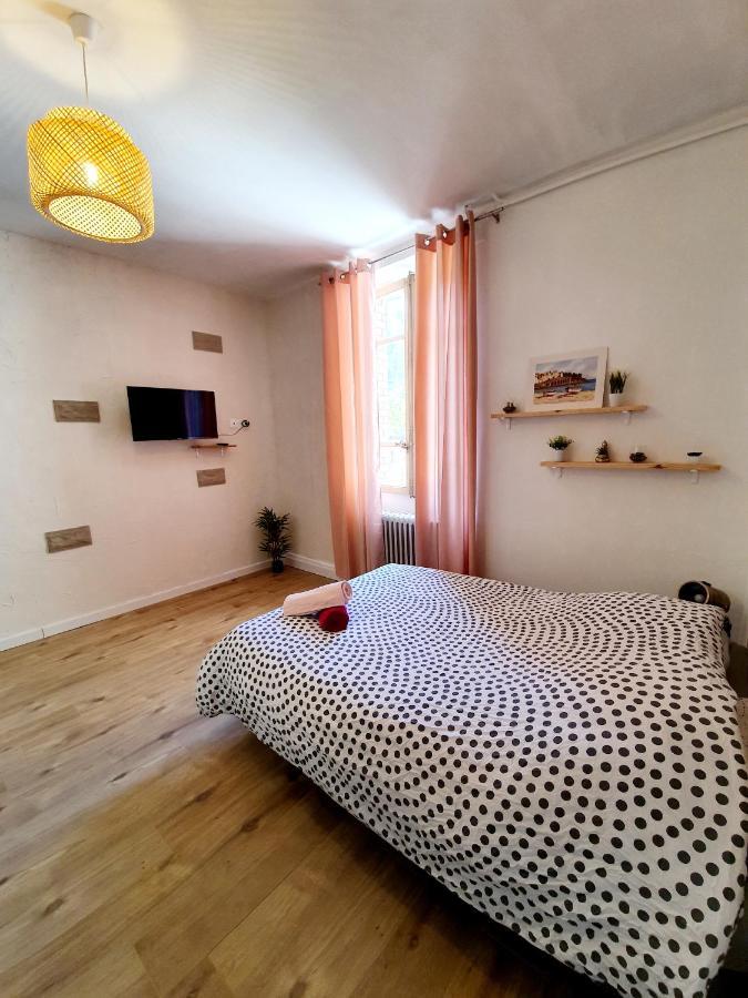 Studio Renove De 20 M2 Pour Deux Personnes Blaye-Les-Mines Exterior foto